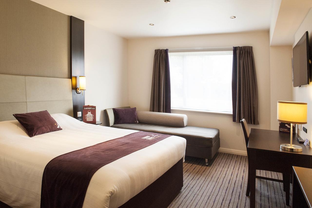 Premier Inn London Tottenham Hale Exterior photo